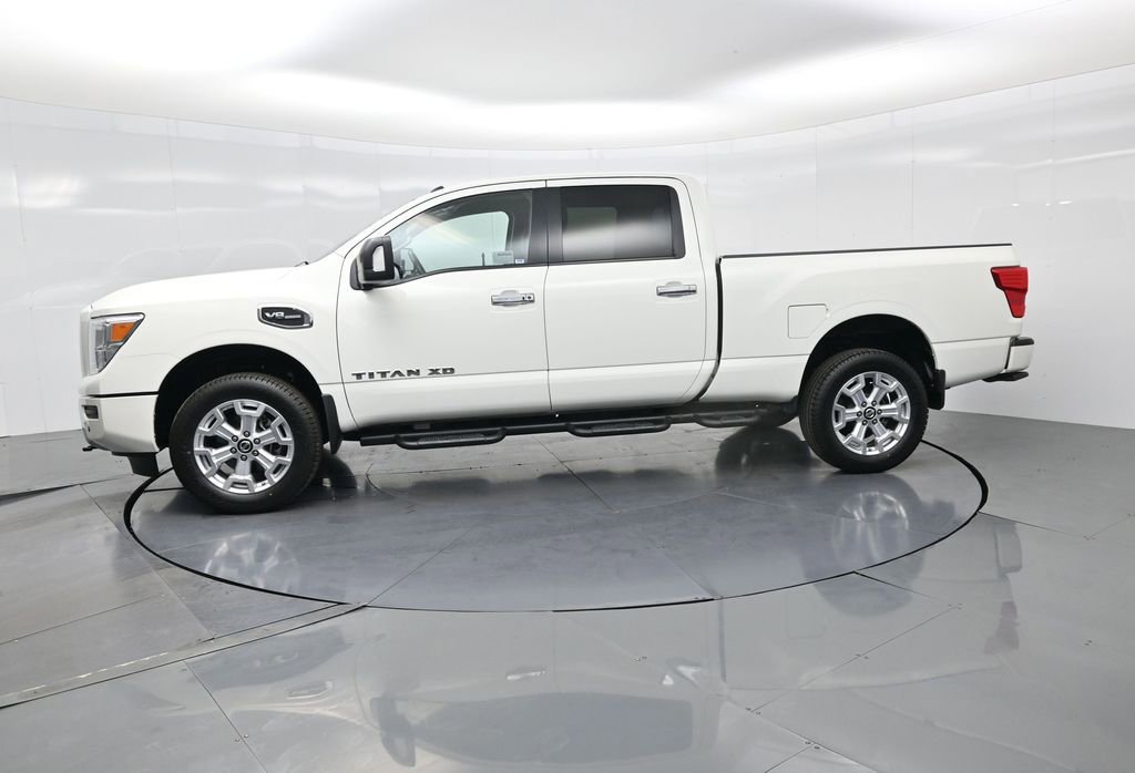 Used 2021 Nissan Titan SV w/ SV Convenience Package image 10