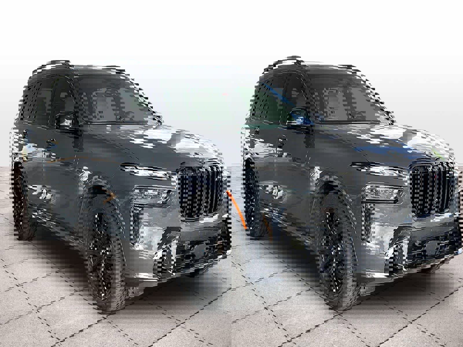 Used 2024 BMW X7 M60i w/ Executive Package image 2