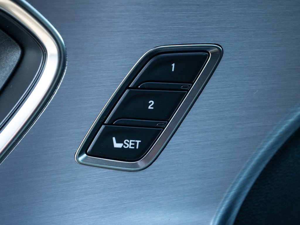 Certified 2025 Acura RDX w/ Technology Package image 26