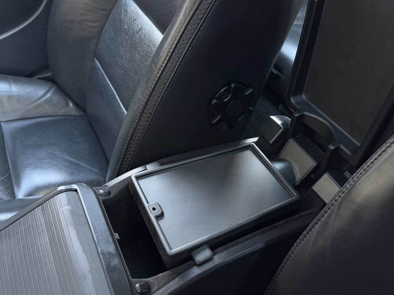 Used 2010 Volvo XC70 3.2 image 21