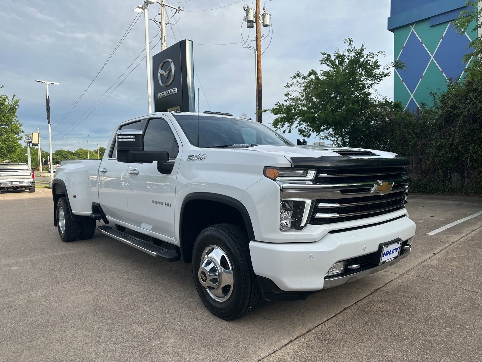 Used 2022 Chevrolet Silverado 3500 High Country image 1