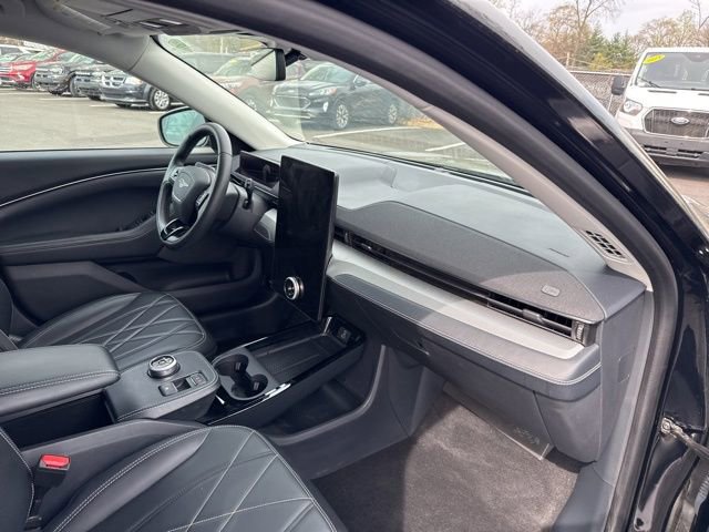 Used 2021 Ford Mustang Mach-E Select image 10