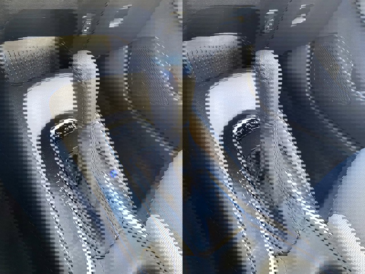 Used 2025 Toyota Corolla LE image 8