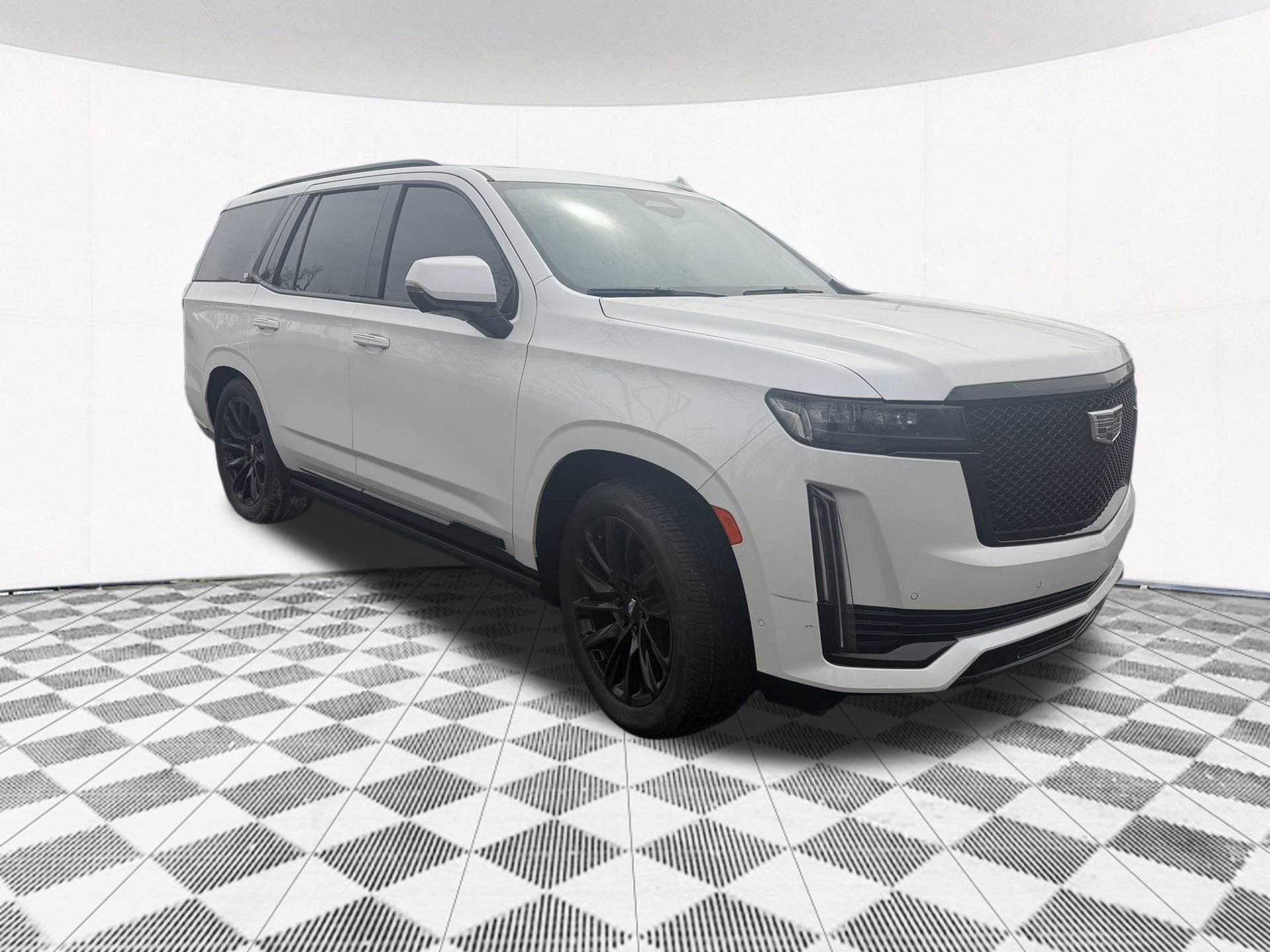 Used 2023 Cadillac Escalade Sport Platinum w/ LPO, ONYX Package image 4