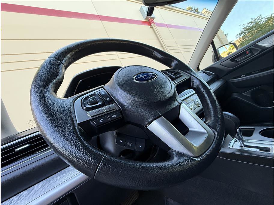 Used 2017 Subaru Outback 2.5i image 29