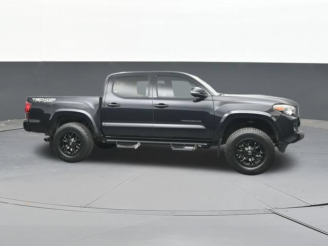 Used 2019 Toyota Tacoma TRD Sport w/ Technology Package AWD/4WD image 17