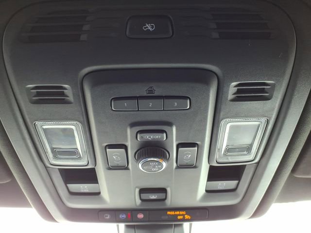 Used 2021 GMC Yukon Denali image 30