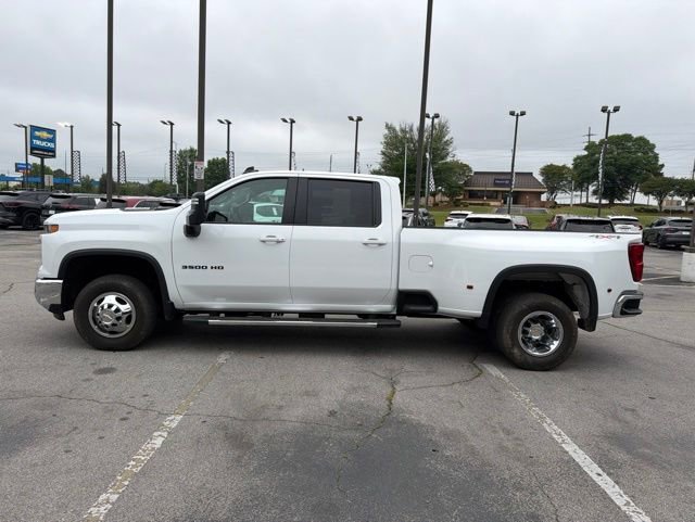 Used 2026 Chevrolet Silverado 3500 LT w/ All Star Edition AWD/4WD image 6