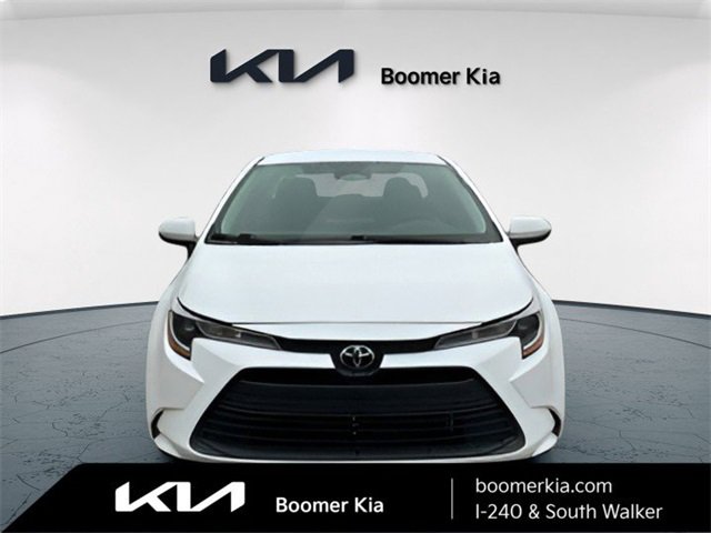 Used 2024 Toyota Corolla LE image 2