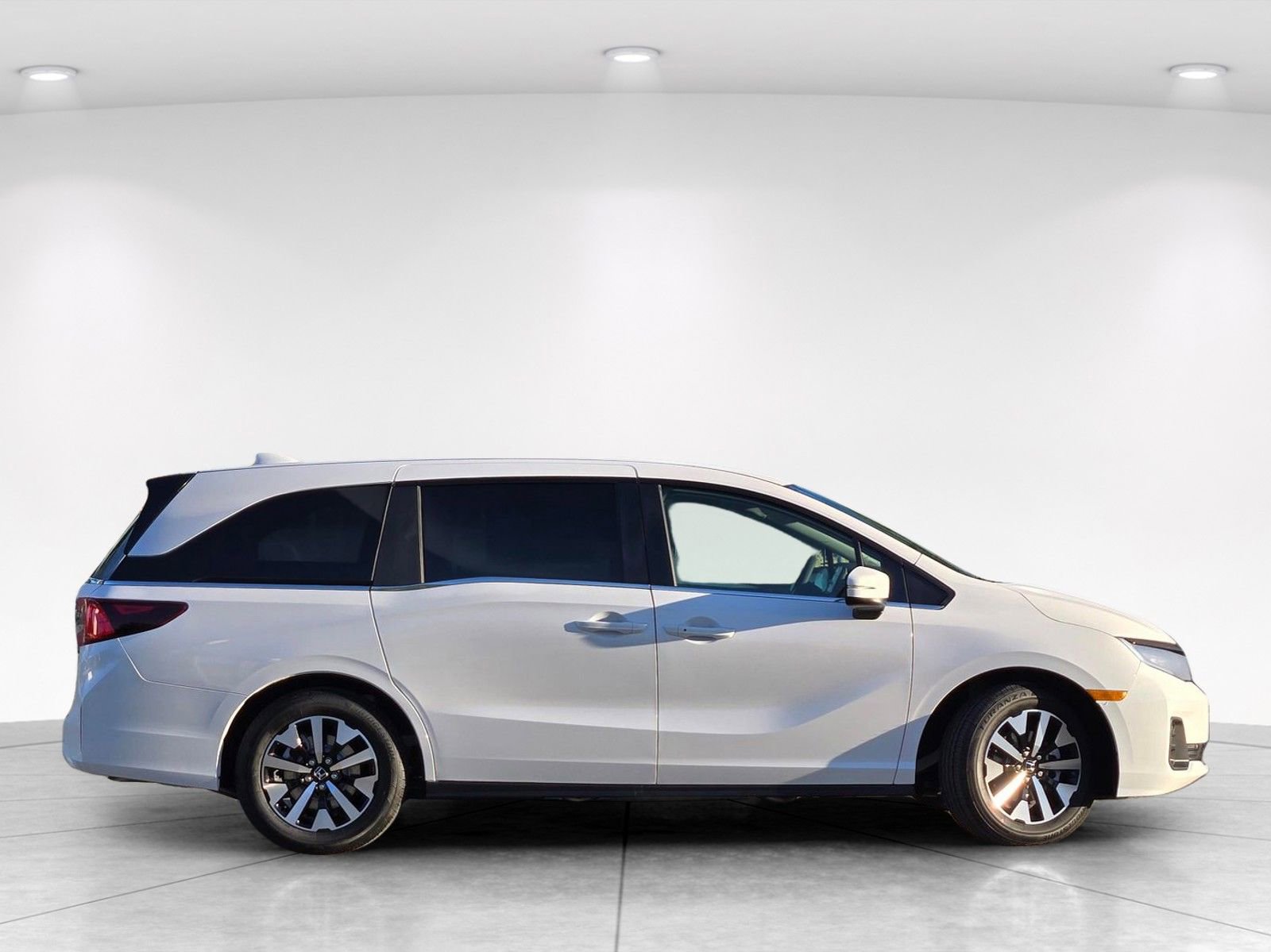 New 2026 Honda Odyssey EX-L image 3