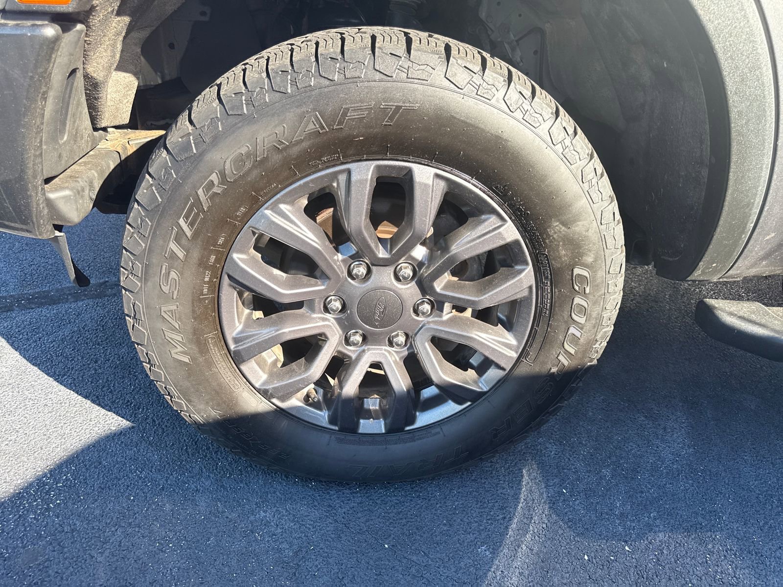 Used 2022 Ford Ranger XLT w/ Equipment Group 302A High AWD/4WD image 9