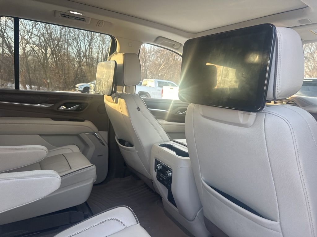 Used 2023 GMC Yukon Denali image 13