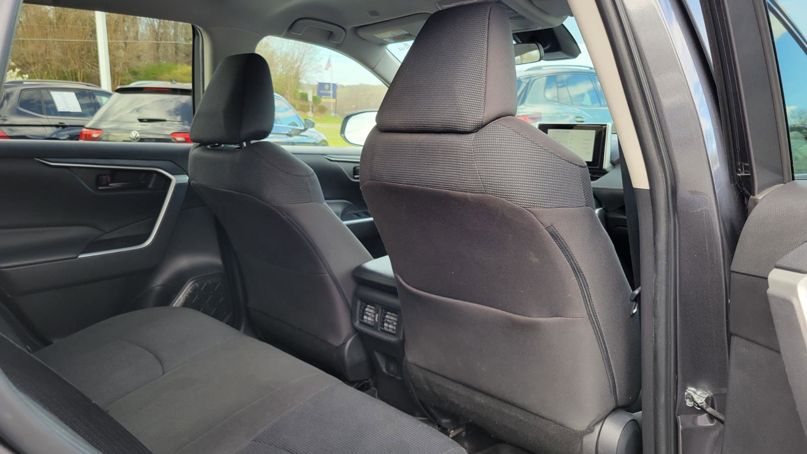 Used 2023 Toyota RAV4 LE image 38