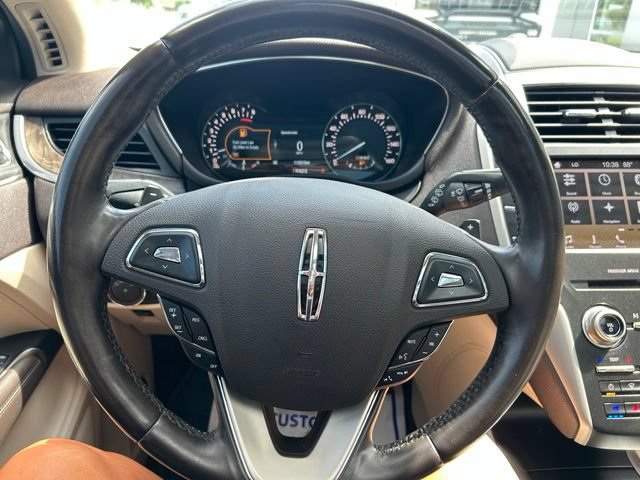 Used 2017 Lincoln MKC Reserve w/ Lincoln MKC Climate Package FWD image 12