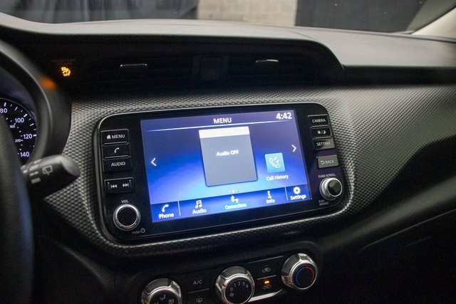 Used 2023 Nissan Kicks SV image 33