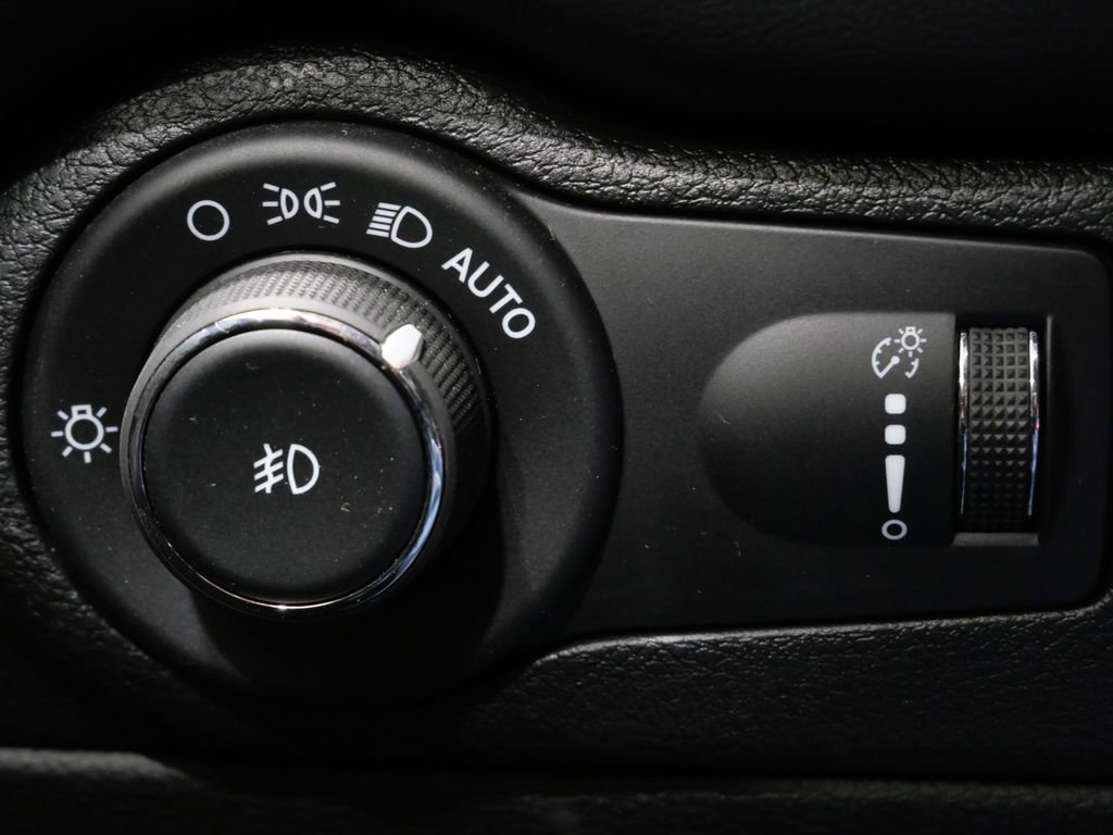 Used 2023 Dodge Durango GT AWD/4WD image 15