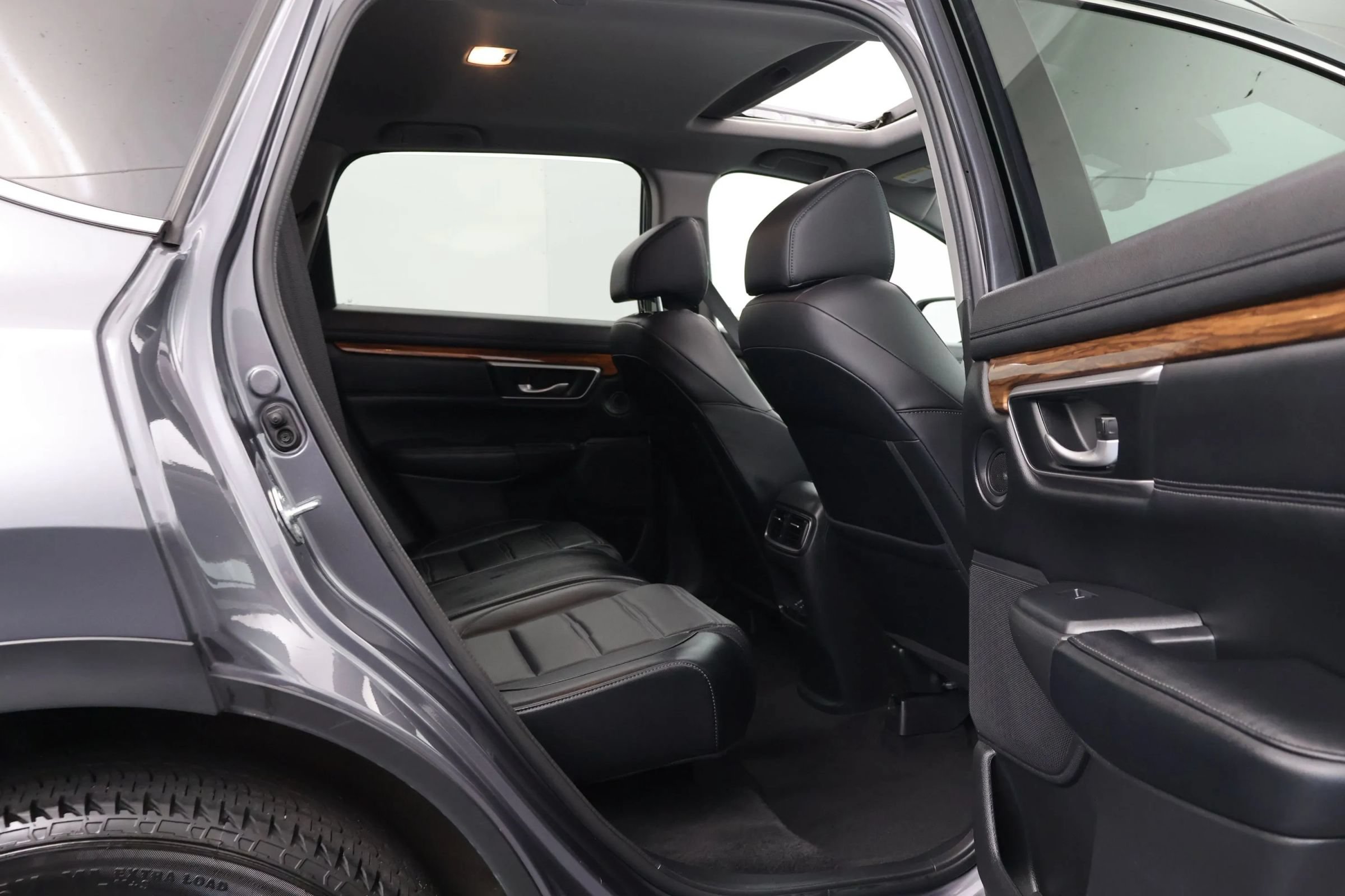 Used 2022 Honda CR-V Touring image 18