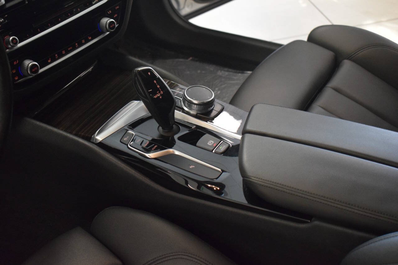 Used 2018 BMW 530i xDrive AWD/4WD image 50