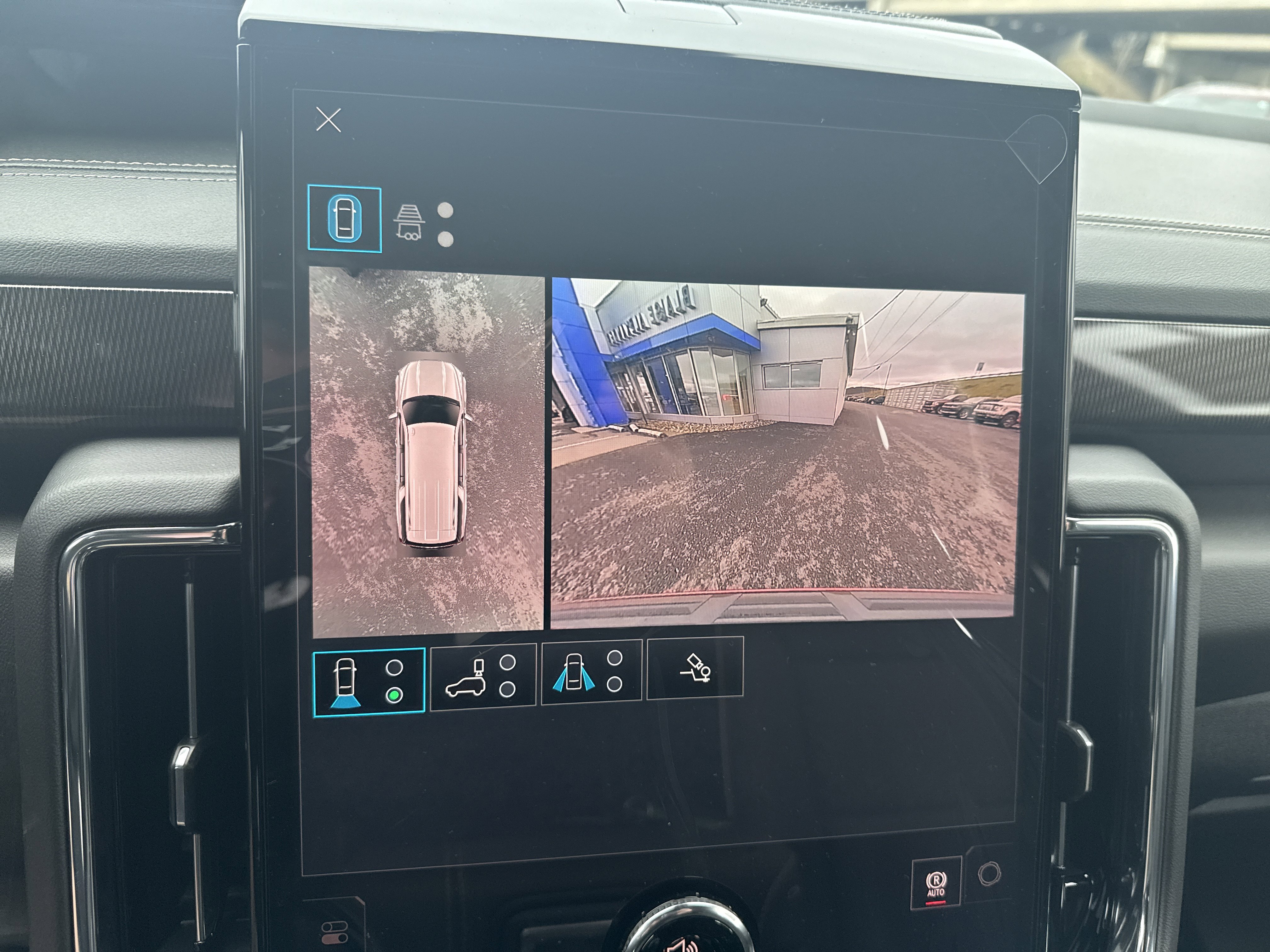 New 2026 GMC Yukon XL Elevation image 28