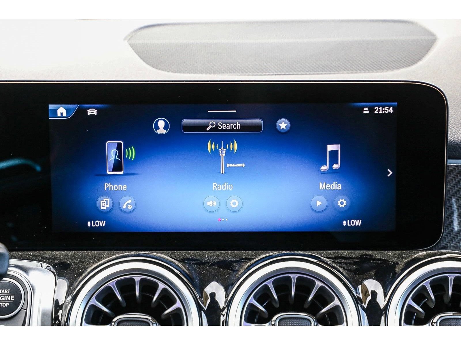 Used 2025 Mercedes-Benz GLB 35 AMG 4MATIC image 15