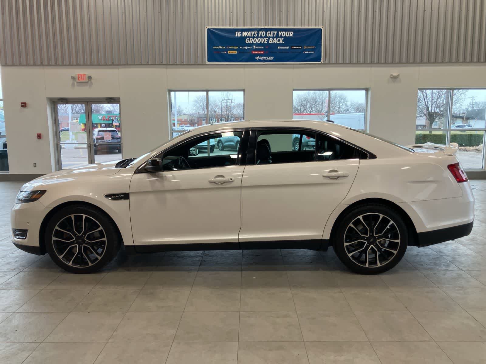 Used 2017 Ford Taurus SHO w/ Driver Assist Package image 8