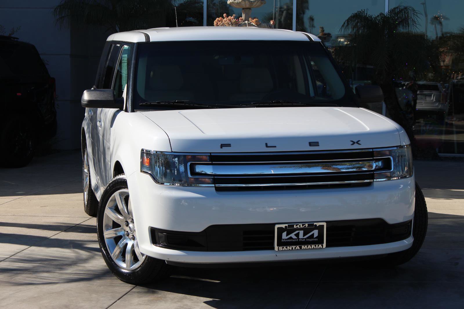 Used 2018 Ford Flex SE image 2