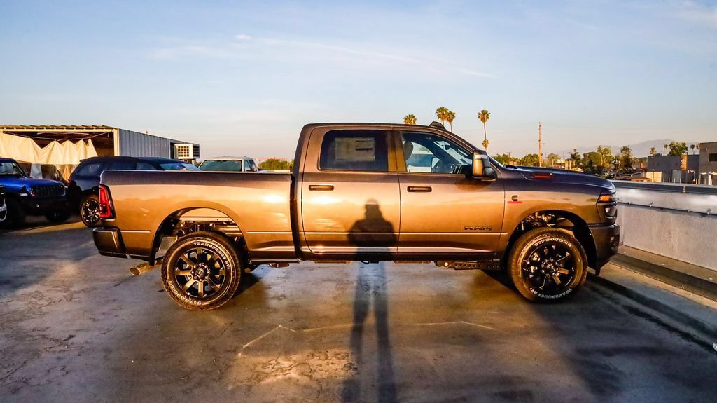 New 2026 RAM 2500 Big Horn AWD/4WD image 13