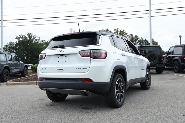 Used 2023 Jeep Compass Limited w/ Sun and Sound Group AWD/4WD image 5