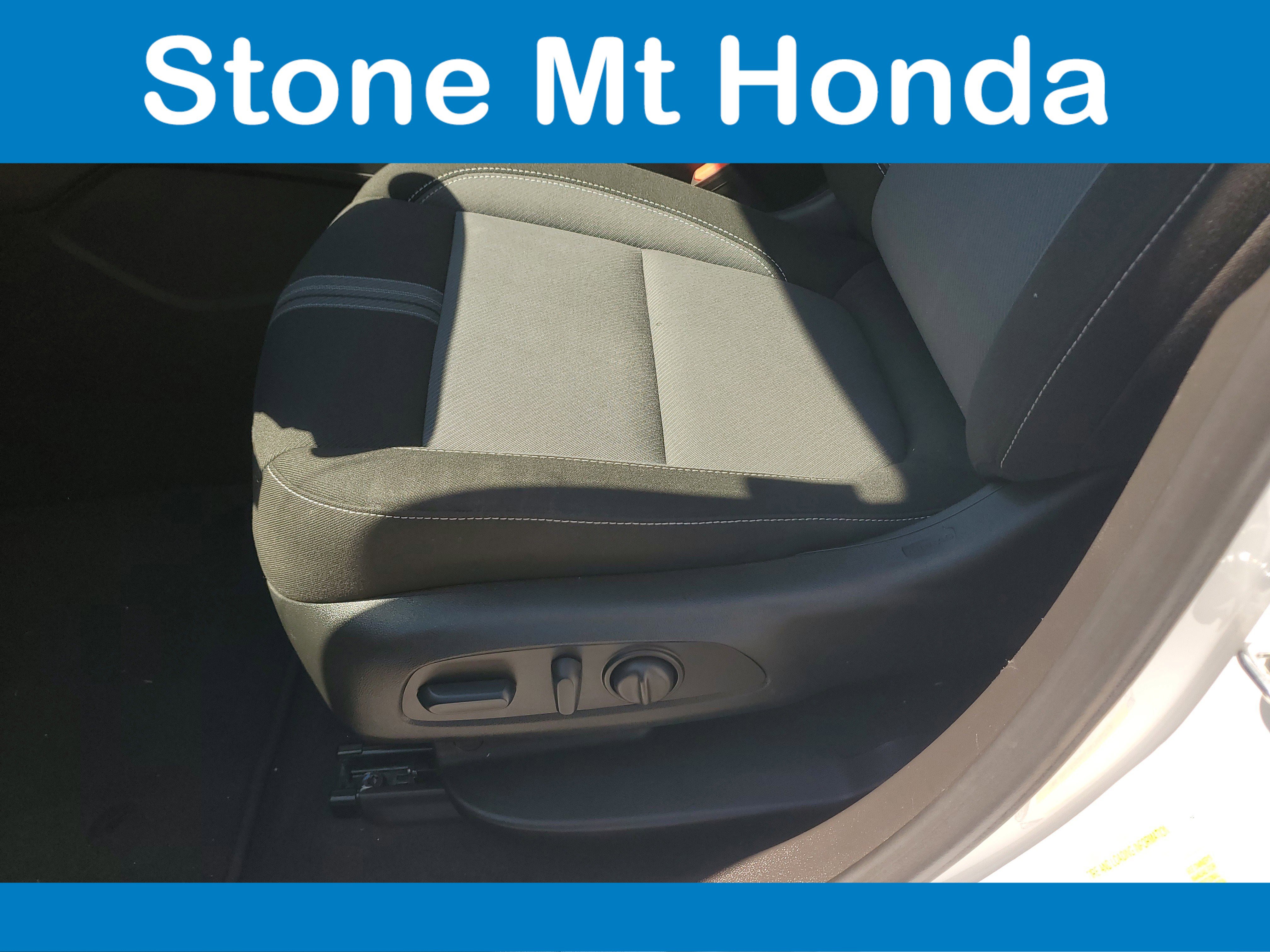 Used 2025 Chevrolet Blazer LT image 17