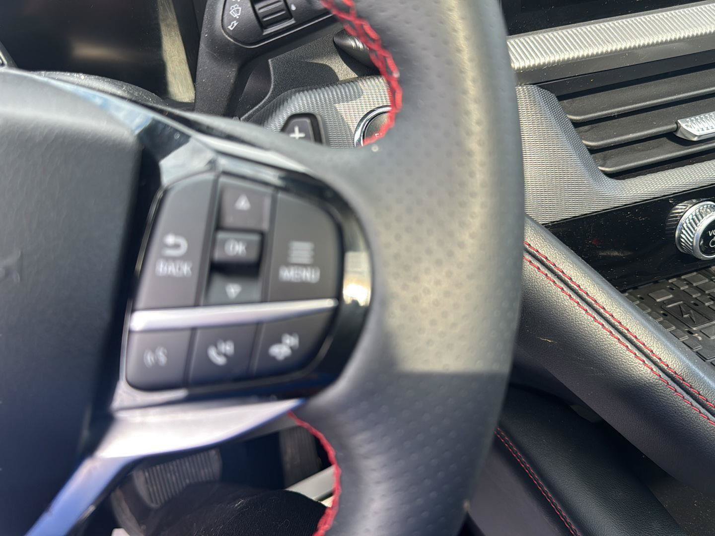 Used 2025 Ford Explorer ST AWD/4WD image 13