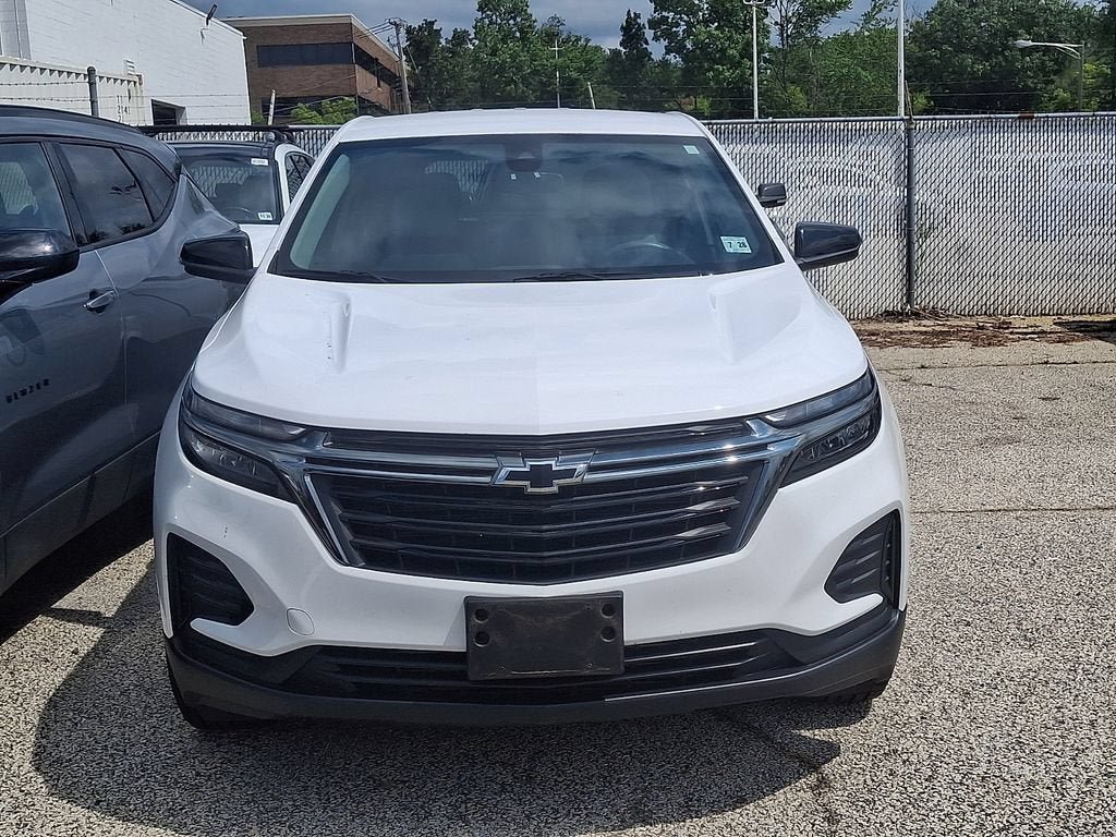 Certified 2023 Chevrolet Equinox LS w/ LS Convenience Package FWD image 3
