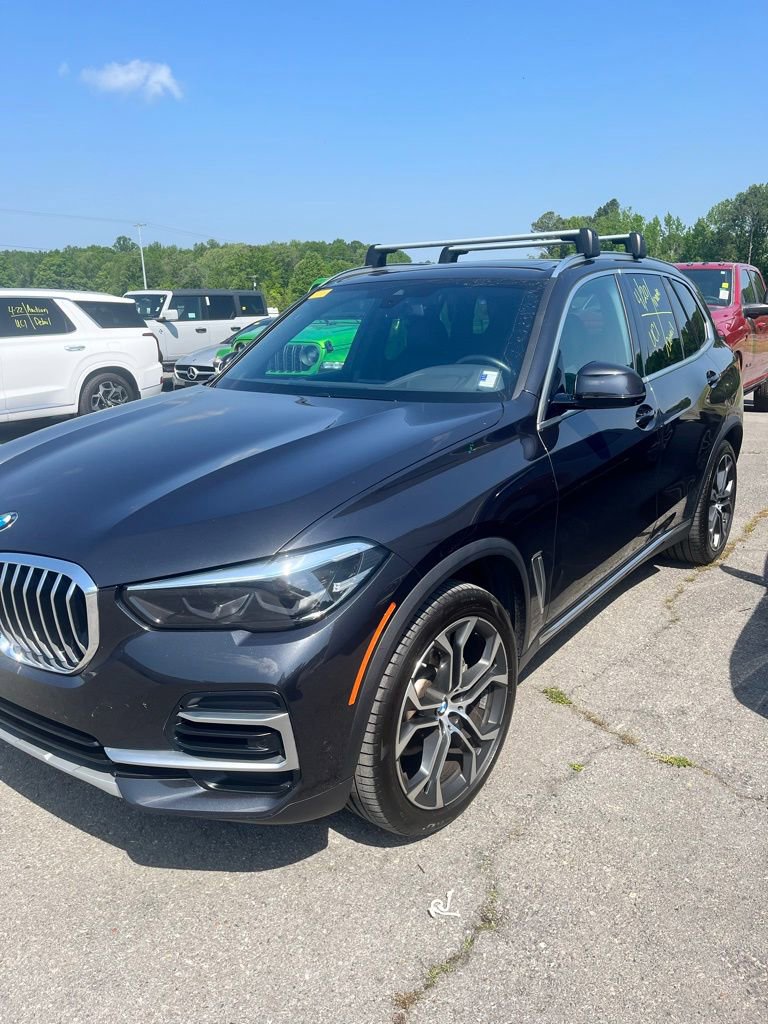 Used 2023 BMW X5 xDrive40i w/ Premium Package AWD/4WD image 17
