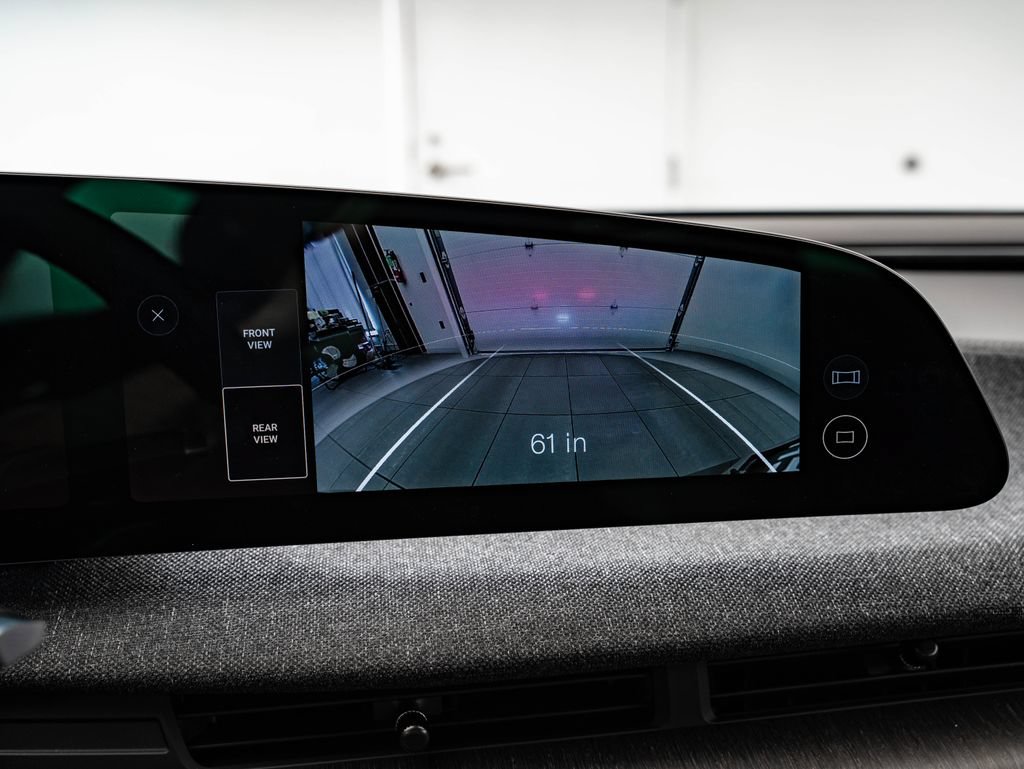 Used 2024 Lucid Air Pure RWD image 34