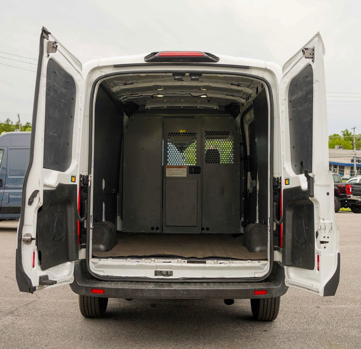 Used 2018 Ford Transit 250 130 Medium Roof w/ Interior Upgrade Package RWD image 13