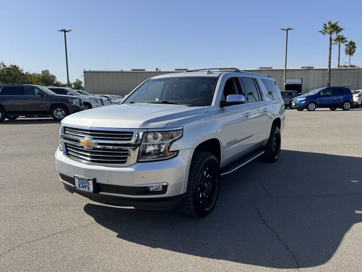 Used 2018 Chevrolet Suburban Premier AWD/4WD image 5