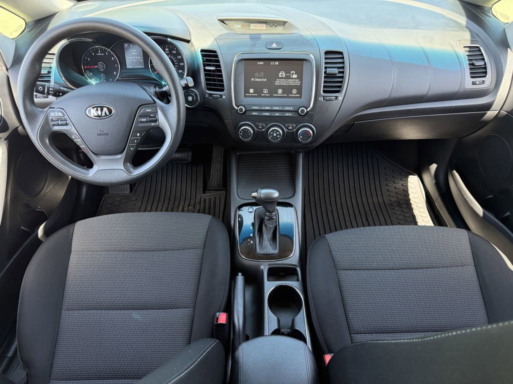 Used 2017 Kia Forte LX w/ LX Popular Plus Package image 11