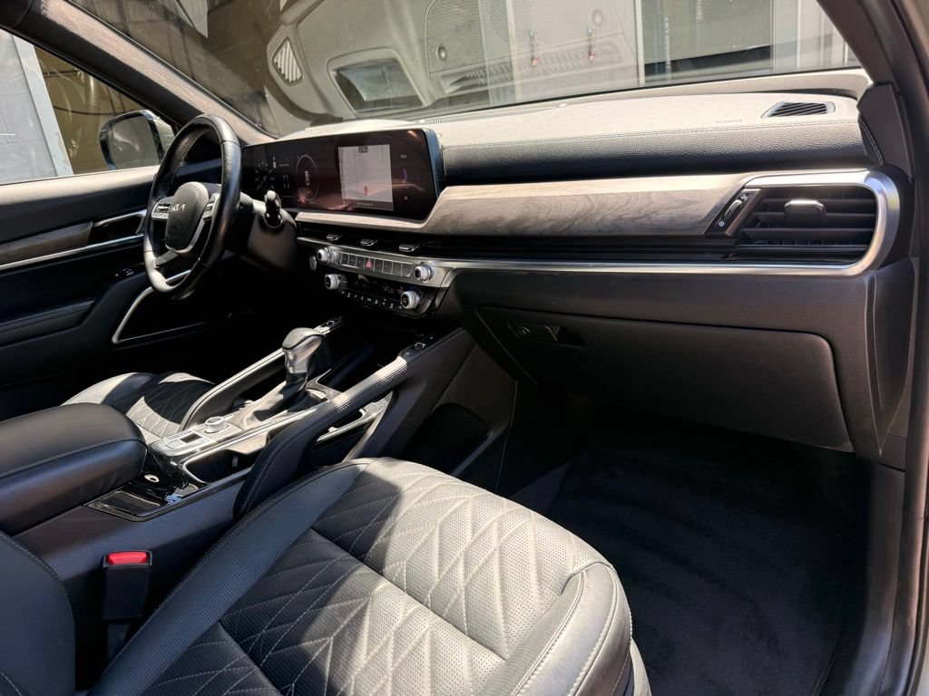 Certified 2025 Kia Telluride SX Prestige X-Line AWD/4WD image 40