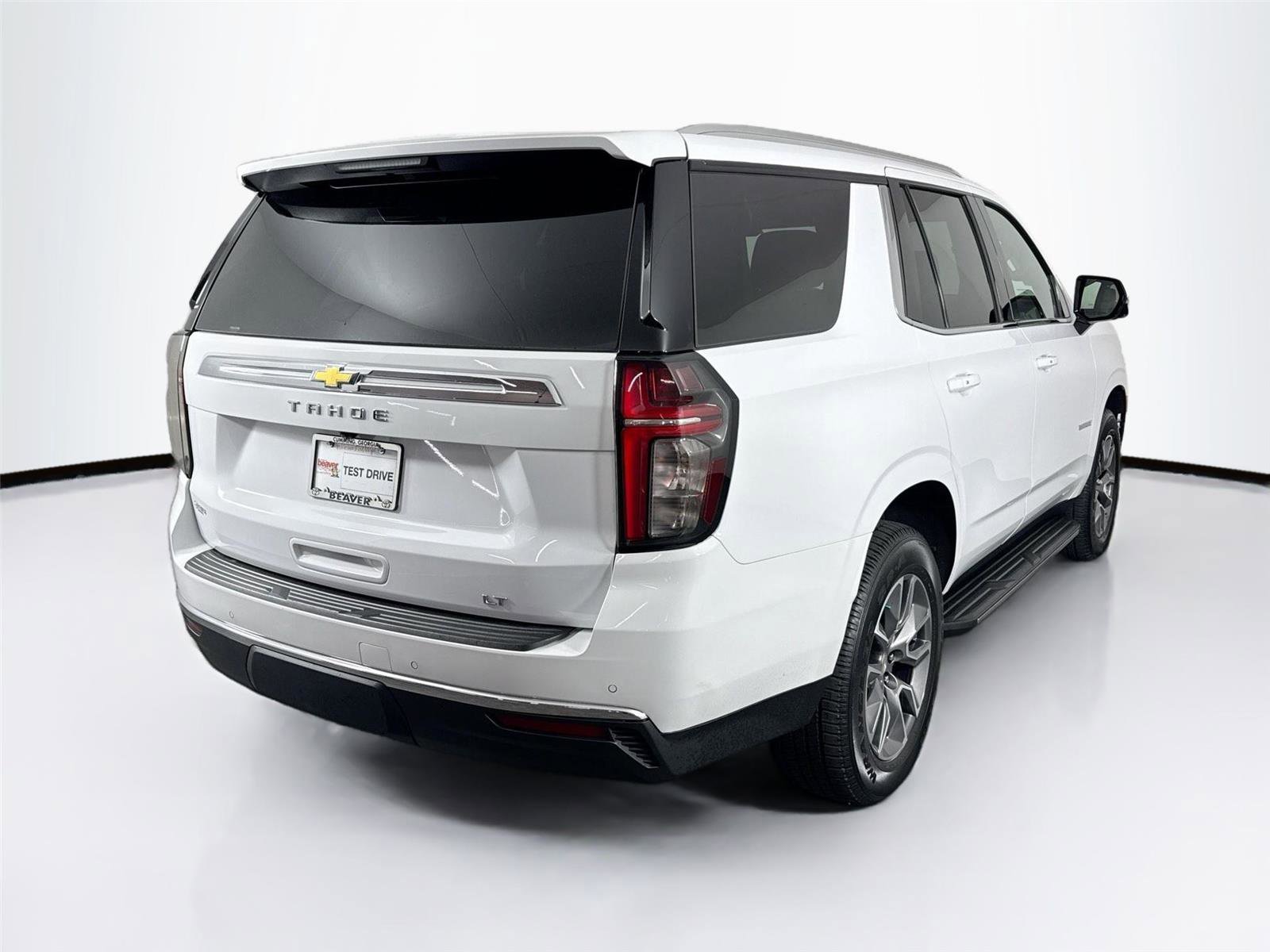 Used 2024 Chevrolet Tahoe LT w/ Luxury Package AWD/4WD image 2