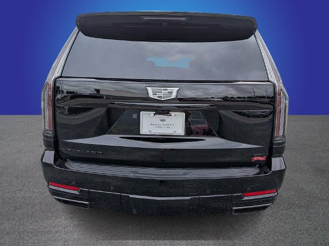 New 2026 Cadillac Escalade ESV Platinum Sport w/ LPO, ONYX Package AWD/4WD image 4