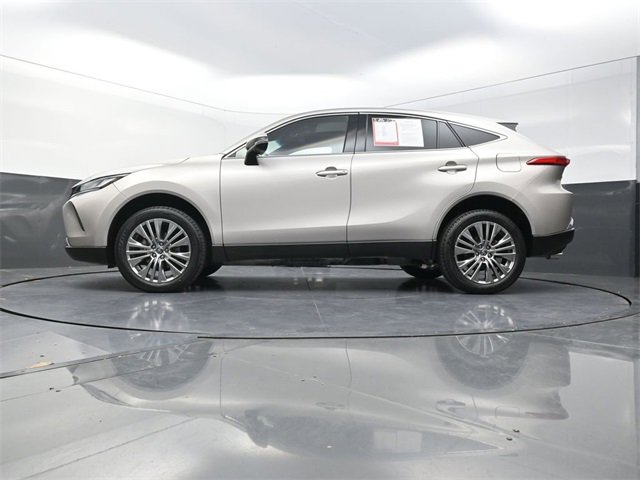 Used 2023 Toyota Venza Limited image 30