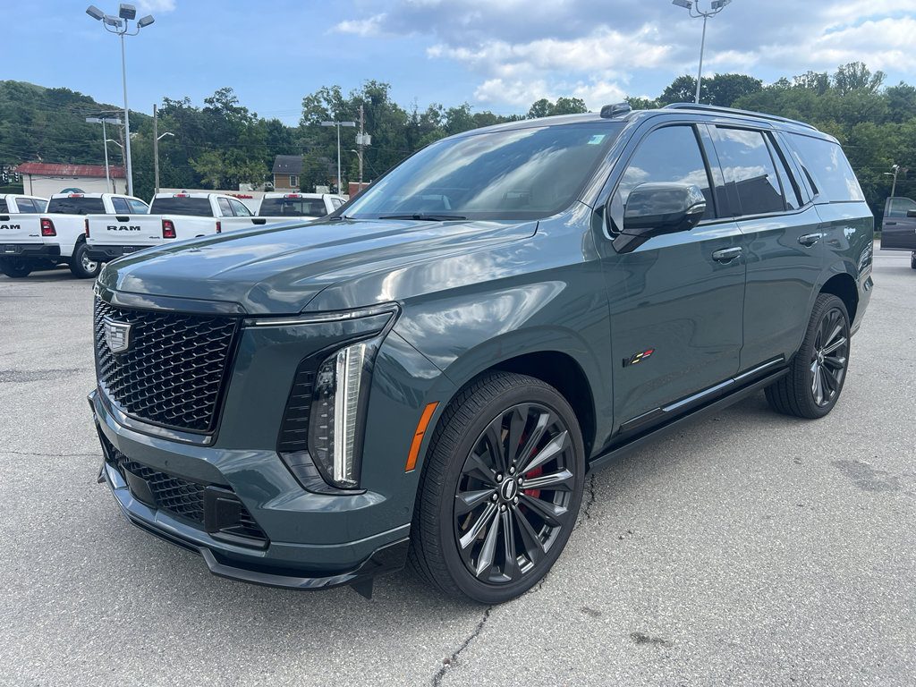 Used 2025 Cadillac Escalade V AWD/4WD image 10