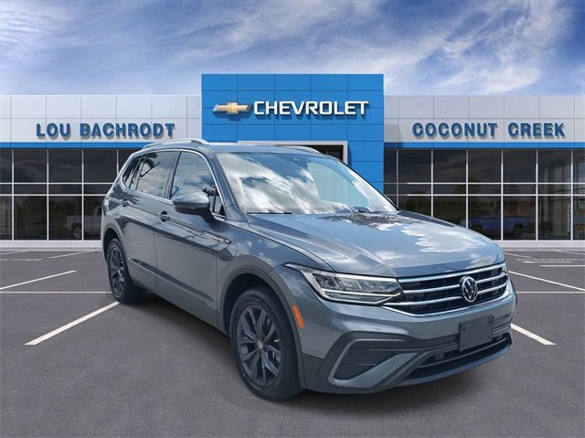 Used 2023 Volkswagen Tiguan SE