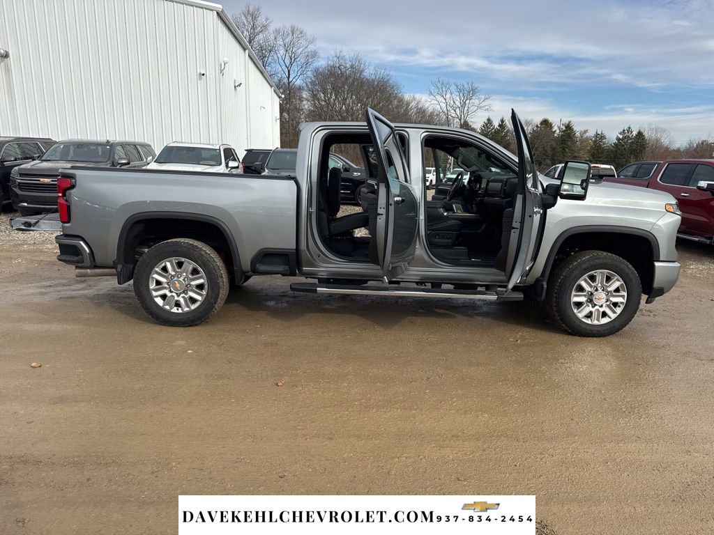 Used 2025 Chevrolet Silverado 2500 High Country w/ High Country Premium Package image 46