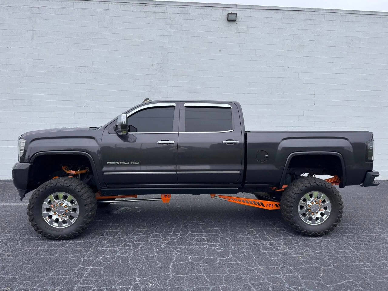 Used 2016 GMC Sierra 2500 Denali w/ Duramax Plus Package image 5