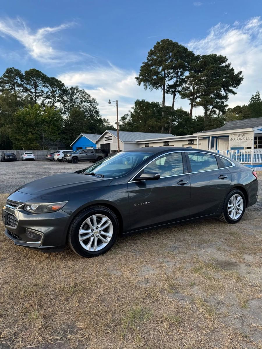 Used 2016 Chevrolet Malibu LT image 5