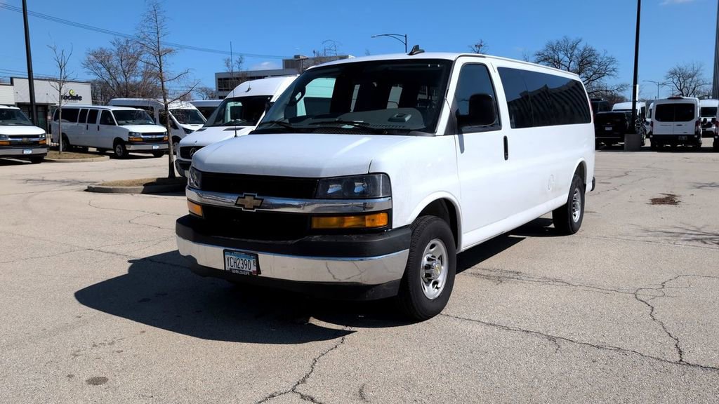 Used 2025 Chevrolet Express 3500 LT w/ LT Preferred Equipment Group image 3
