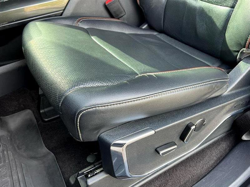 Used 2022 Ford F150 Lariat w/ Equipment Group 502A High image 19