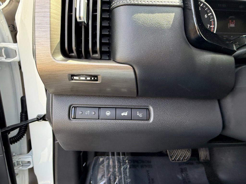 Certified 2023 Nissan Pathfinder Platinum AWD/4WD image 22