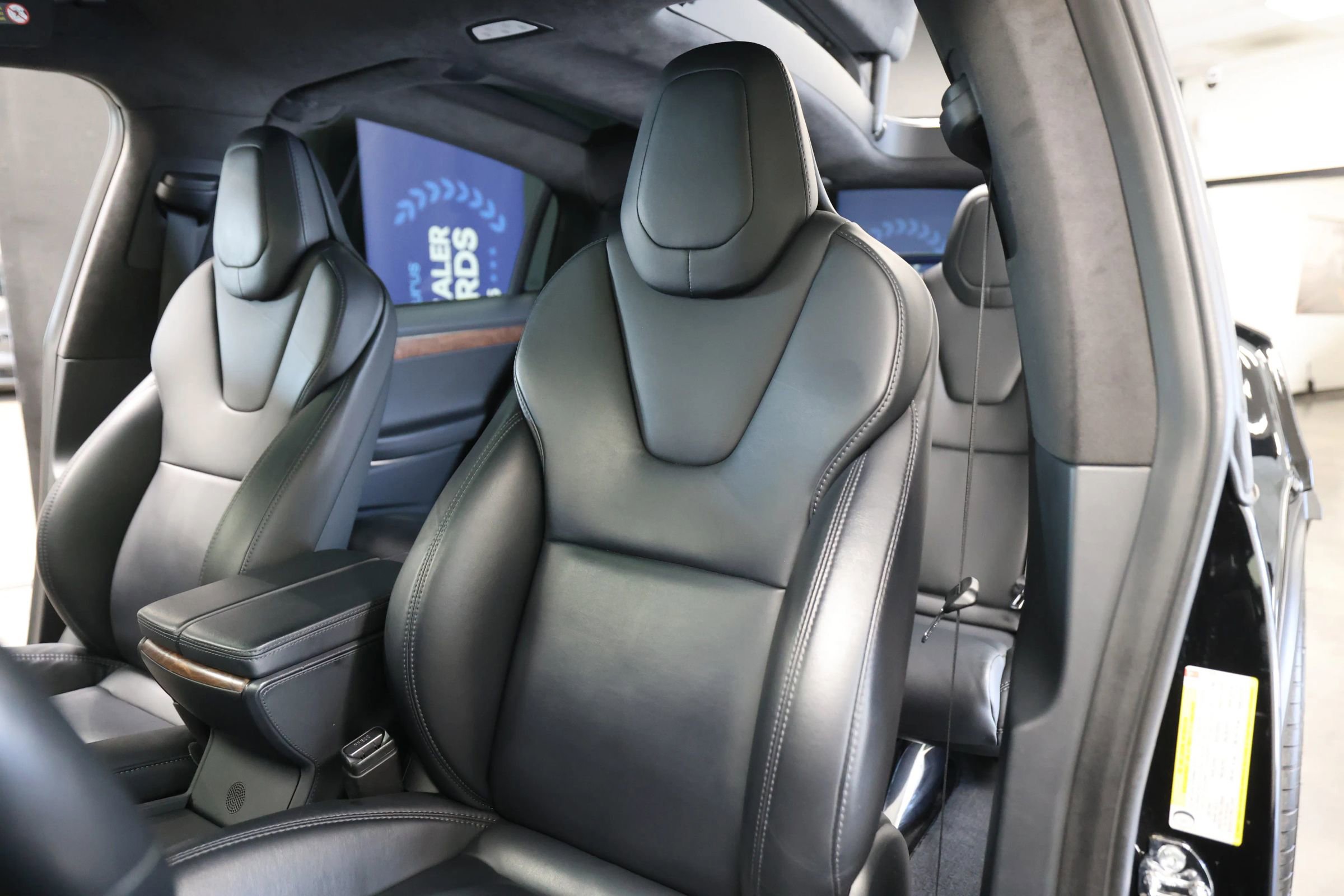 Used 2019 Tesla Model X Long Range AWD/4WD image 27