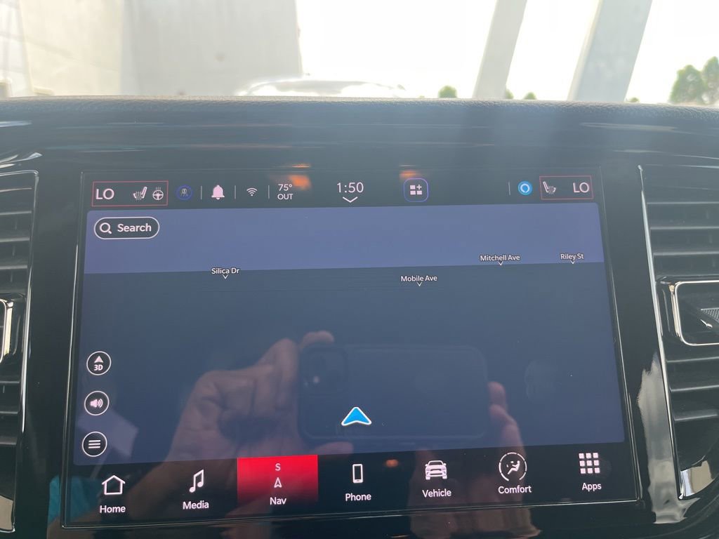 Used 2023 Dodge Durango GT image 29